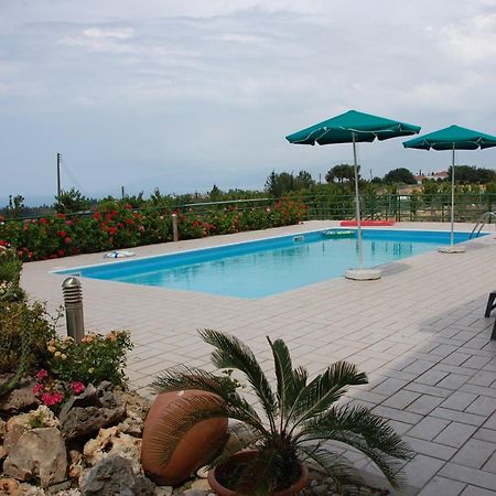 Polis Villa Chrysanthia מראה חיצוני תמונה