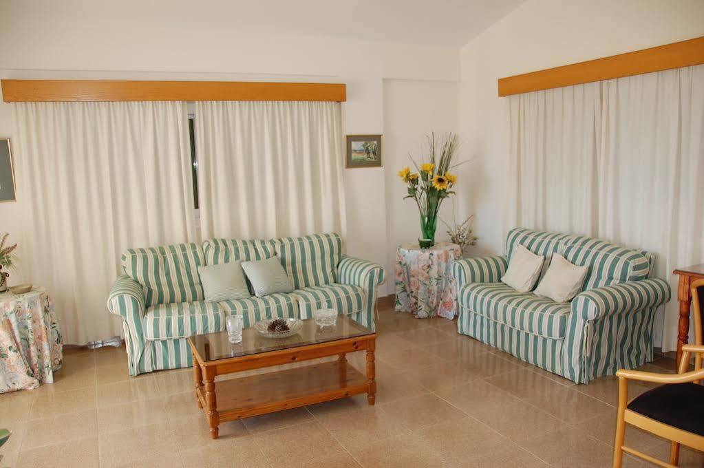 Polis Villa Chrysanthia מראה חיצוני תמונה